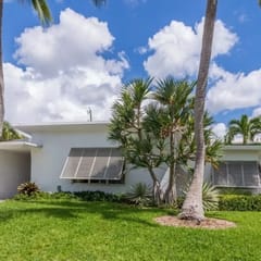 Southern Breeze - Renovated Mid-Century Oasis Near Intracoastal