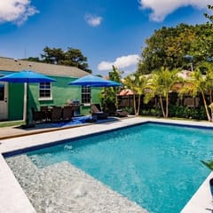 Key Lime Cottage - Bask Poolside in a Historic Flamingo Park Gem