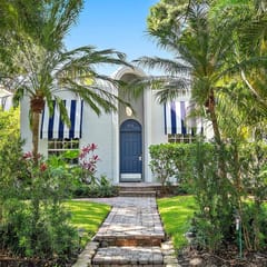 The White Flamingo - Tropical Escape with Guest Cabana and Salt Water Pool