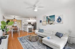 Palm Penthouse - Bright Designer Penthouse in the Heart of CityPlace - Image 3