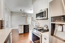 Buttercup - 3BR Home Close to the Convention Center + Walk to Downtown - Image 5
