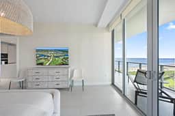 Amrit Resort - Bask in Rare Oceanfront Luxury with Stunning Views - Image 4
