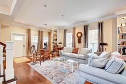 Grey Mist - Recharge in a Stylish Home Near Downtown - Image 5