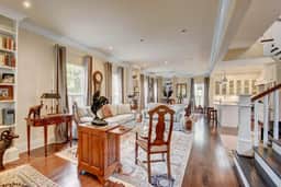 Grey Mist - Recharge in a Stylish Home Near Downtown - Image 4