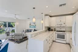Little Havana - Unwind in a Tropical Garden Retreat with Private Pool - Image 4
