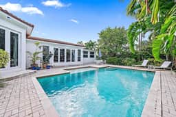 Casa Balsinde - Delight in a Private Pool in the Southern End of West Palm - Image 2