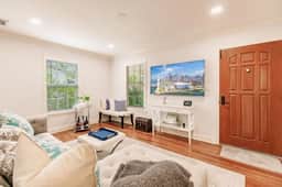 Key Lime Cottage - Bask Poolside in a Historic Flamingo Park Gem - Image 5
