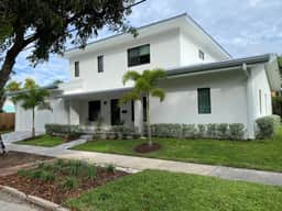 Villa Vogue - Designer Finishes Meet Open Living in Sunshine Park - Image 2
