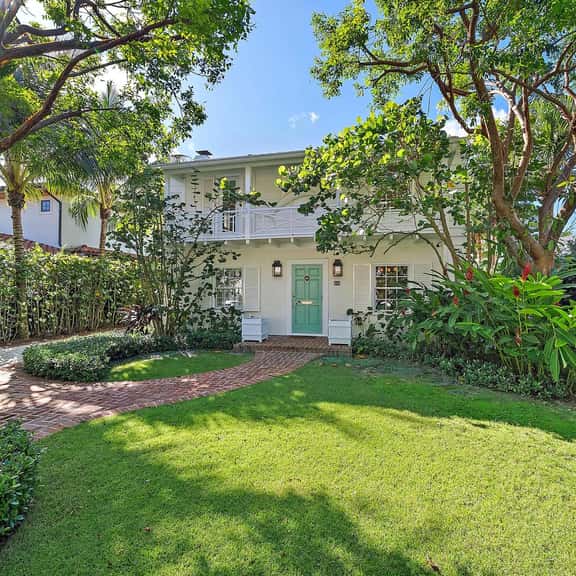 Lakewood Place - Breezy Pool Retreat with 2-Story Guest House - Image 1