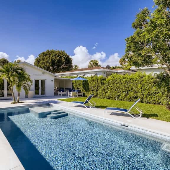 Little Havana - Unwind in a Tropical Garden Retreat with Private Pool - Image 1