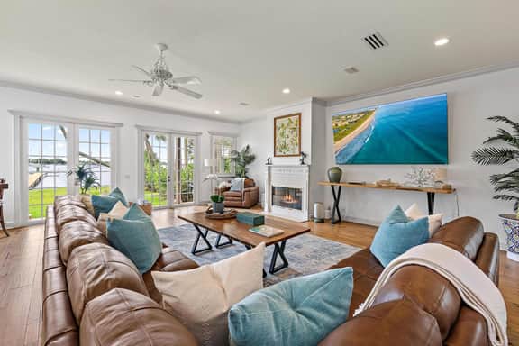 Intracoastal Vista II – 3BR Waterfront Escape with Private Boat Dock! - Image 4