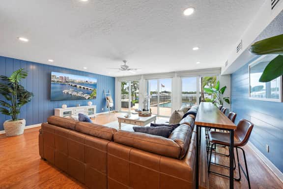 Intracoastal Vista I – Waterfront Retreat with Private Boat Dock & Pool - Image 4