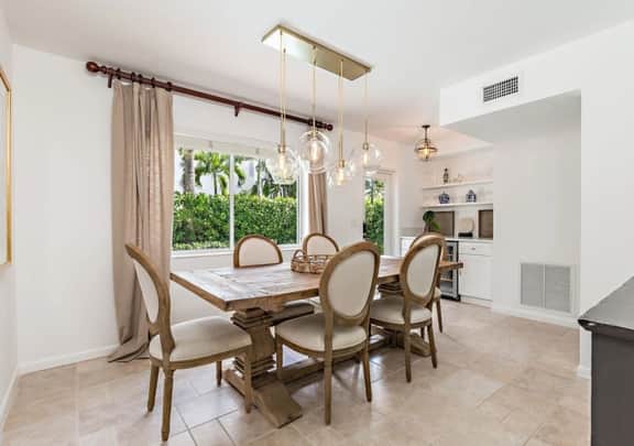 Southern Breeze - Renovated Mid-Century Oasis Near Intracoastal - Image 4