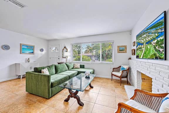Casa Balsinde - Delight in a Private Pool in the Southern End of West Palm - Image 3