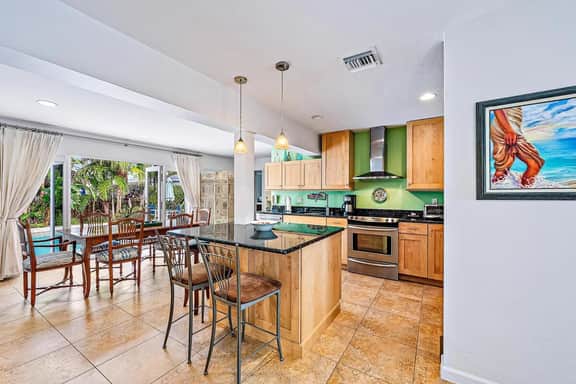 Casa Balsinde - Delight in a Private Pool in the Southern End of West Palm - Image 5