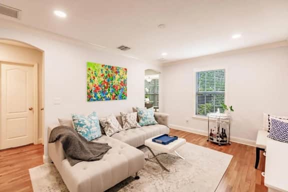 Key Lime Cottage - Bask Poolside in a Historic Flamingo Park Gem - Image 3