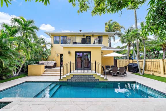 Palm Haven - Tropical Chic Home with Pool in Grandview Heights - Image 4