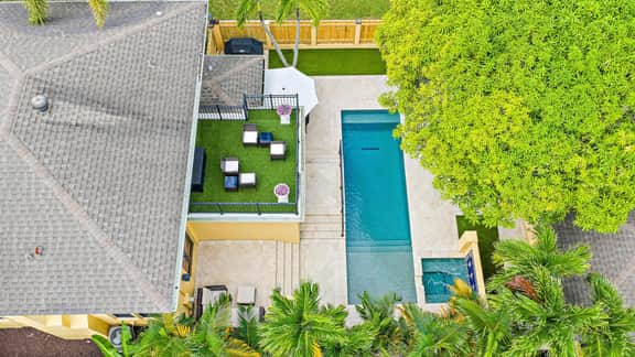 Palm Haven - Tropical Chic Home with Pool in Grandview Heights - Image 5